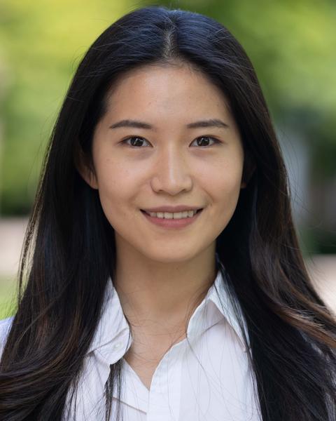 Headshot of Sophia Feng
