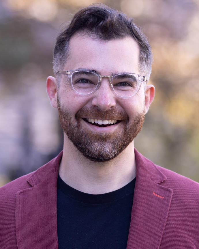 Headshot of Gabe Lamanuzzi
